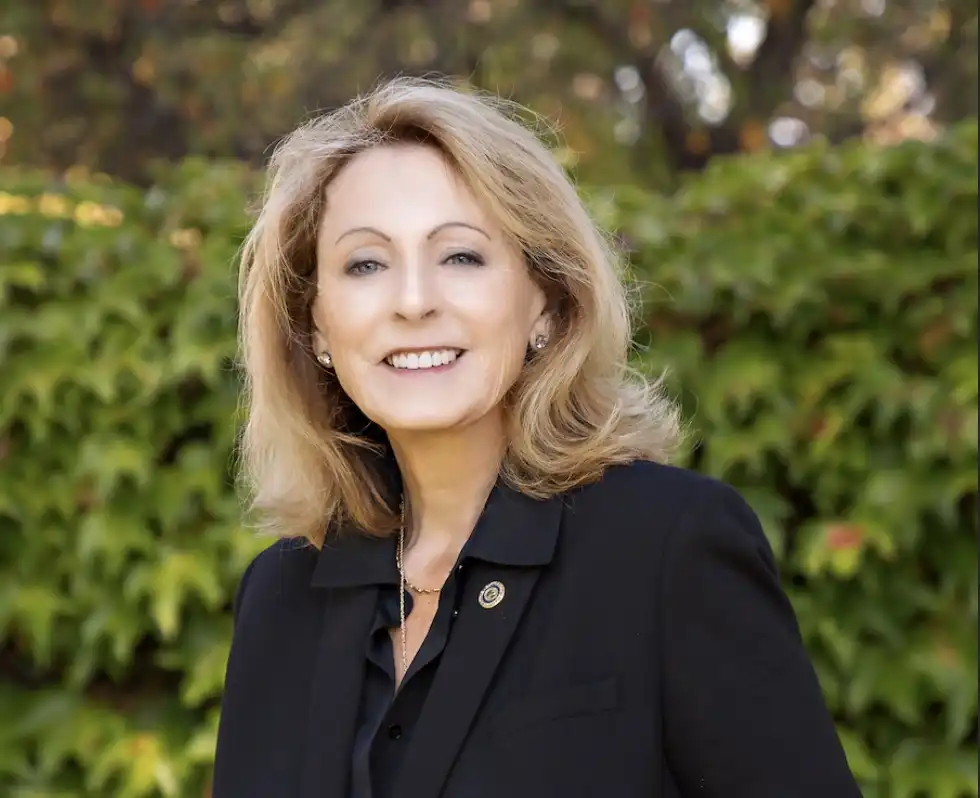 Mary Murphy photo