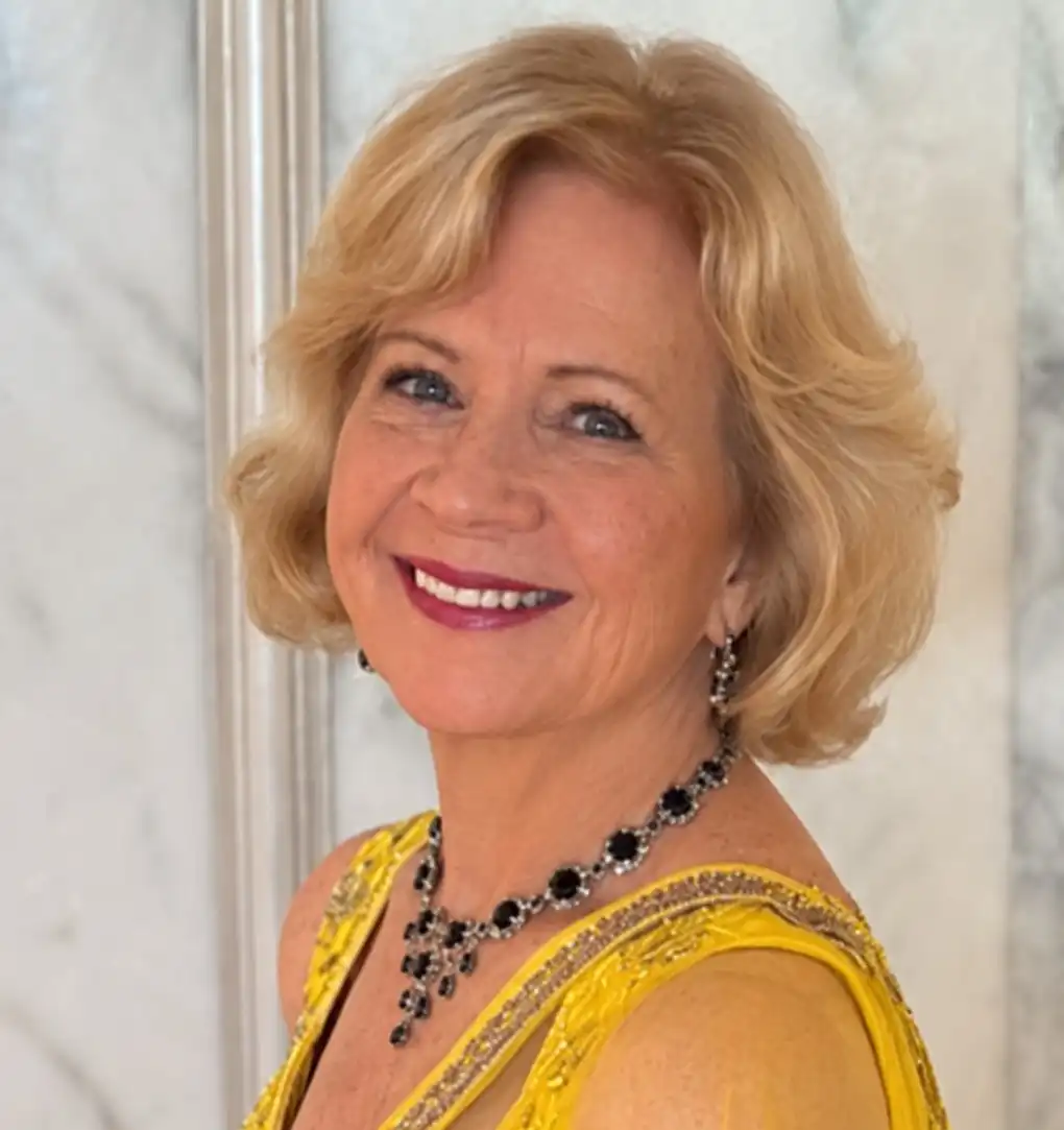 Mary Illes photo