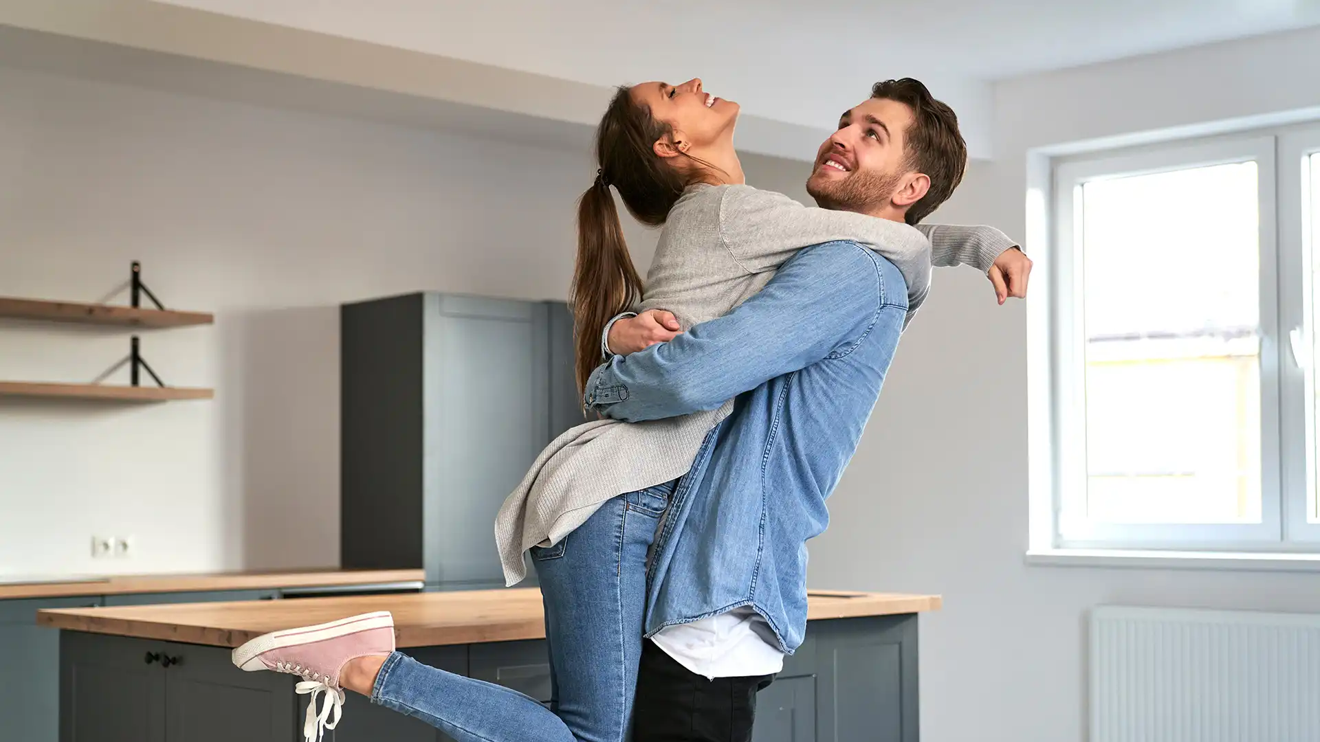 Fall in Love with Your Next Home: Tips for Fall Buyers