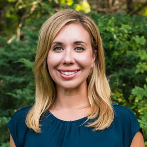 Angela Stevenson photo