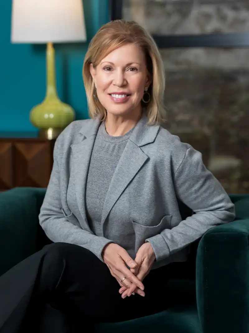 Lisa Kirchner photo