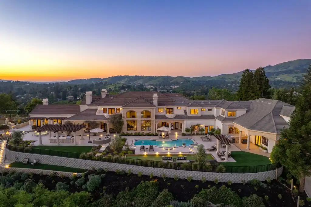 Basketball and Gym property listed by MJ St. Jean 