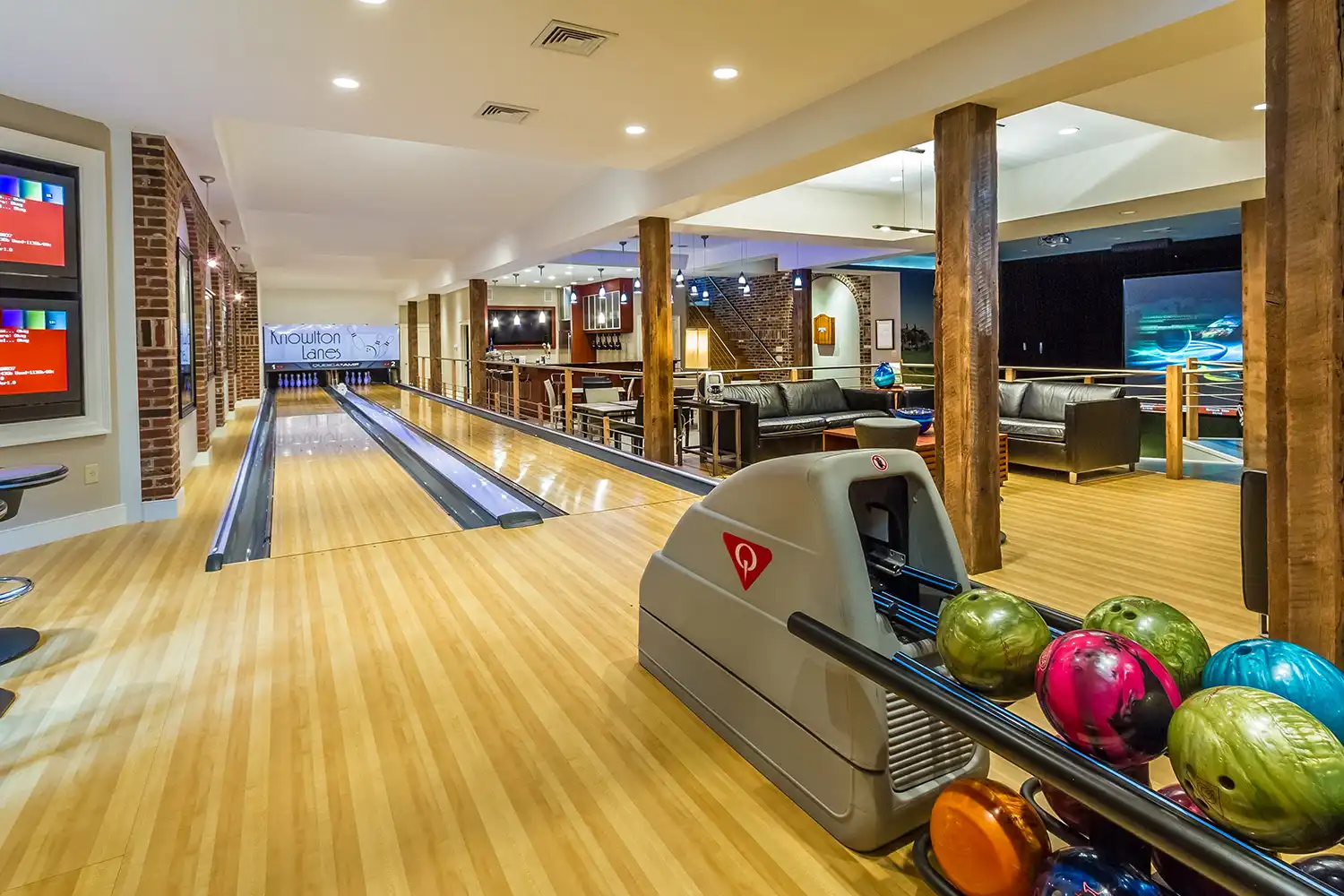 Basketball, golf and bowling property listed by Melissa Young