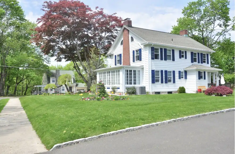 compass real estate listings