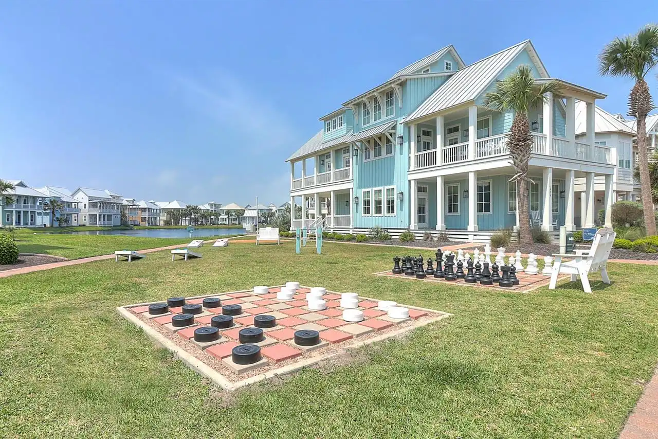 Community Games Near Lake Colby
