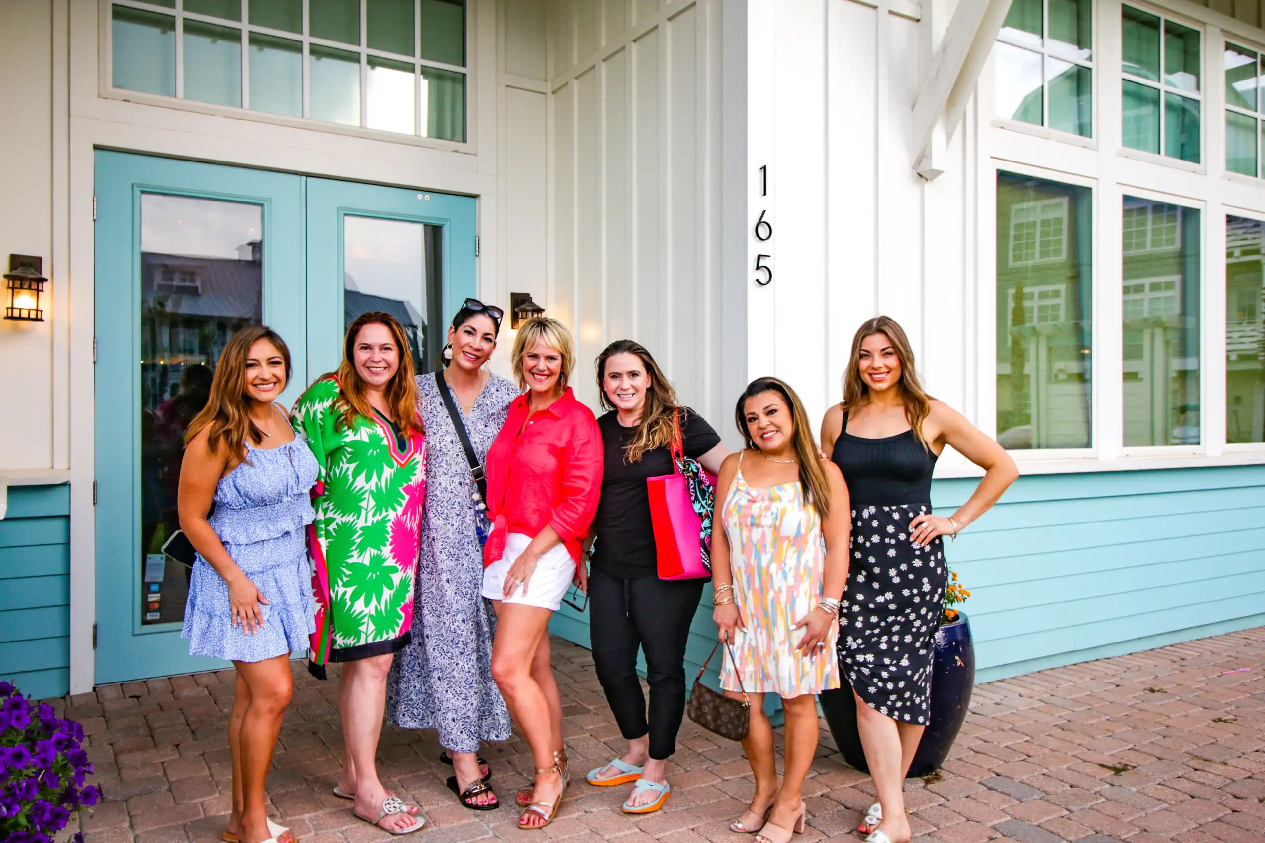 women dining outside lisabellas cinnamon shore