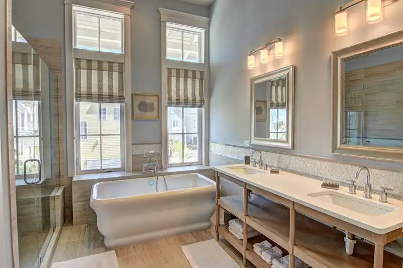 cinnamon shore spa bathroom
