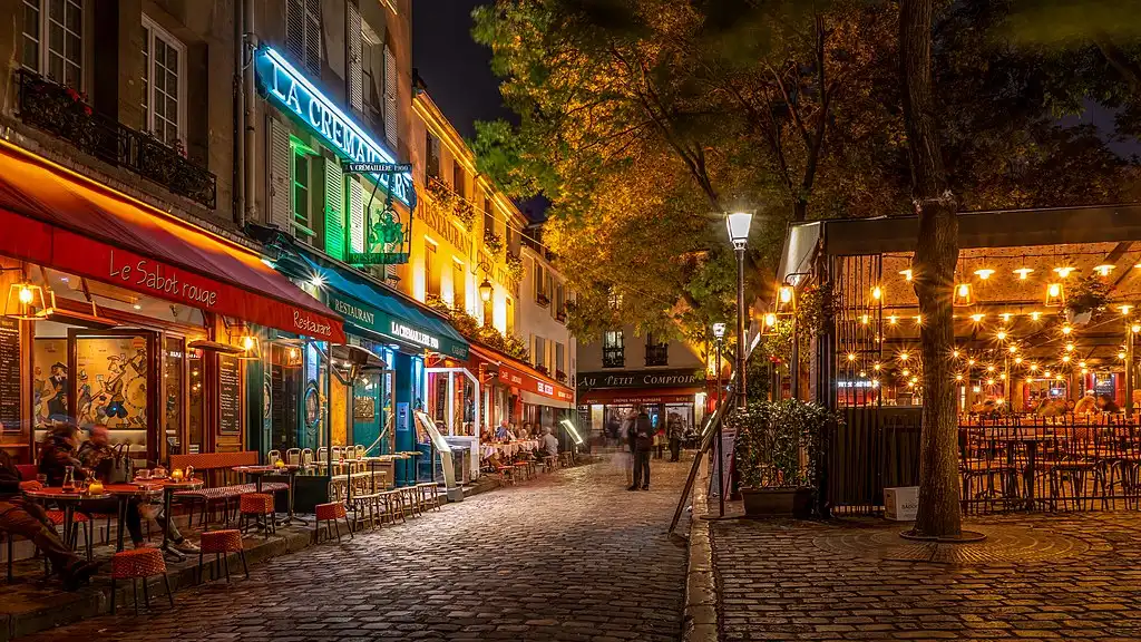 Paris real estate market heats up