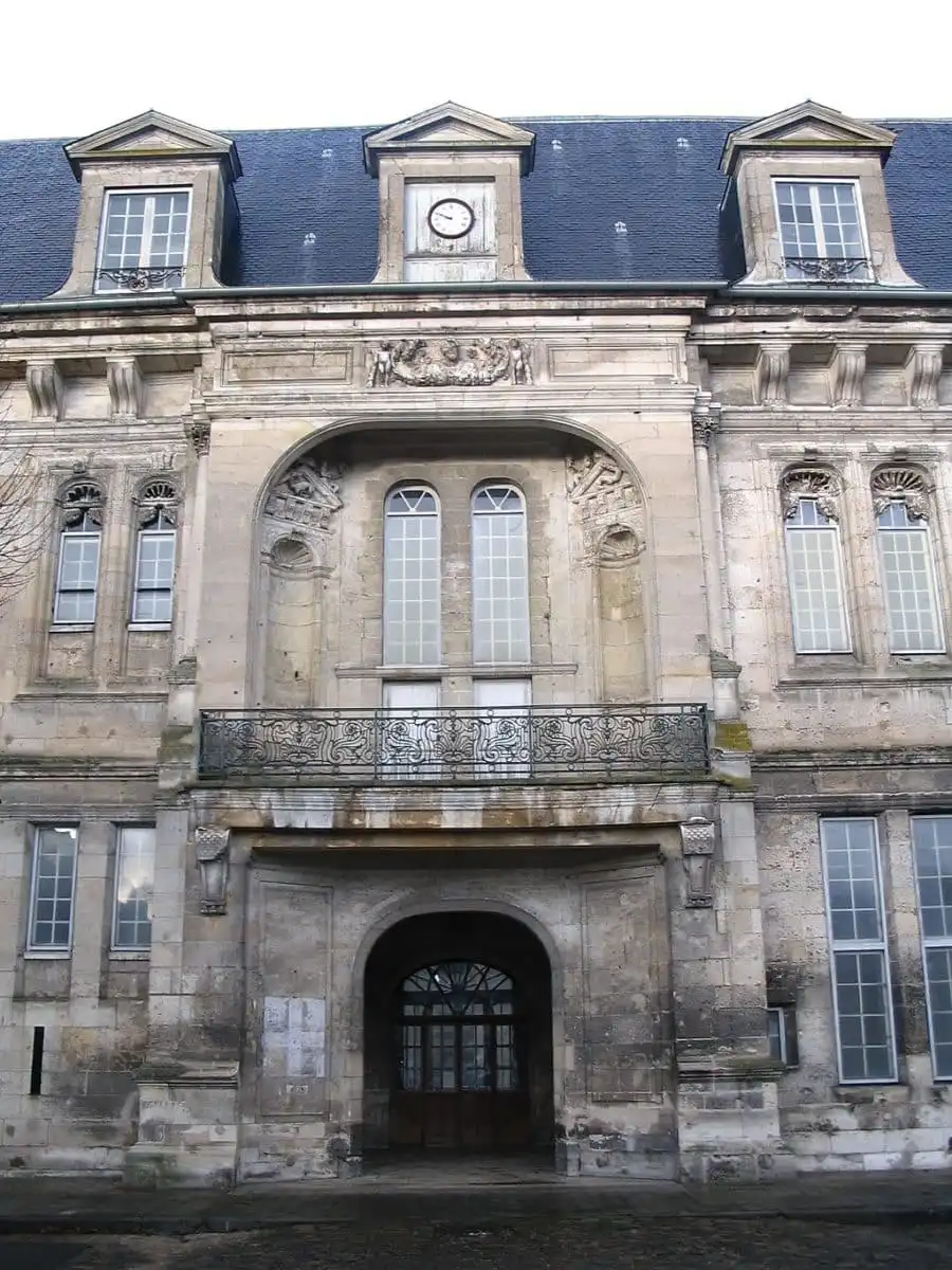 In the Name of Language: France Unveils Historic Cultural Center Devoted to French.