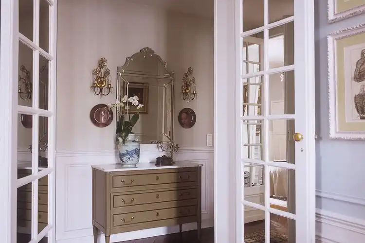 Restoration of a Historic Paris Apartment