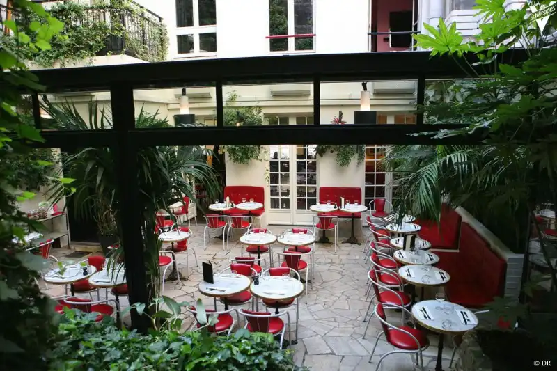 hotel-amour-terrasse-chauffee-paris