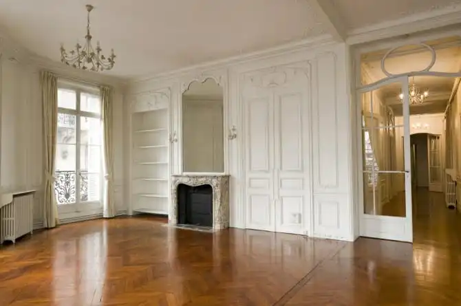 Grand Haussmannian apartment for sale in Paris; 75012