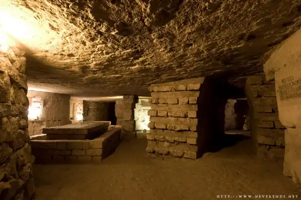 carrieres-capucins-paris