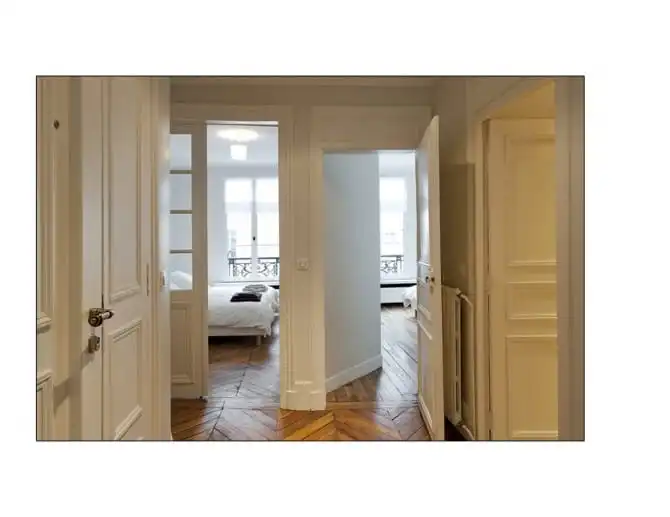 Before & After: Rue du Près aux Clercs