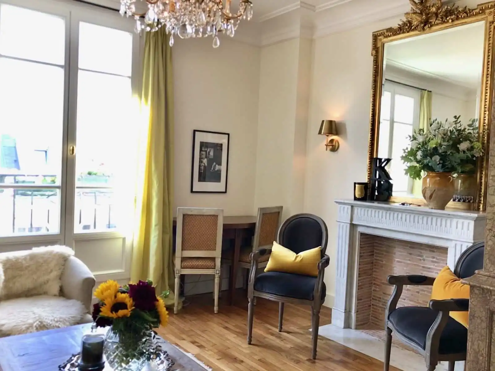 Before and after: a tiny Paris apartment breaks some rules