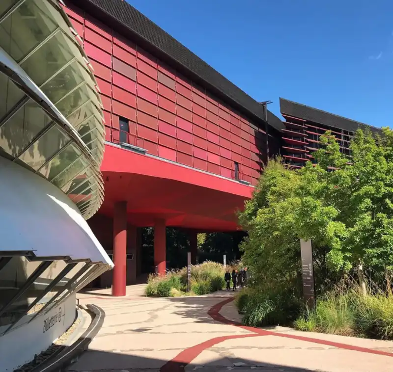 musée-quai-branly-paris-zigzag